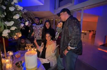 Aneliz Aguilar se lució y sorprendió a Pepe Aguilar organizando el cumpleaños de su madre Aneliz Álvarez