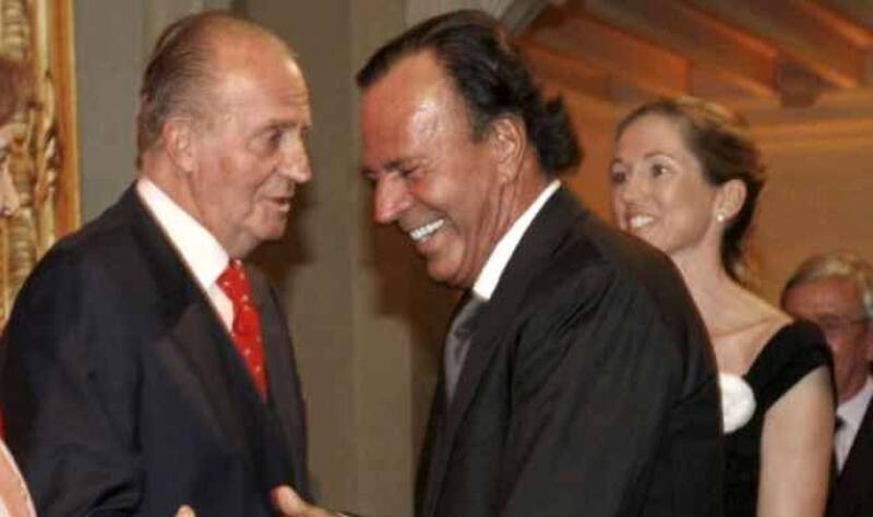 Rey Juan Carlos I y Julio Iglesias Entre el rey emérito y el cantante hay una buena amistad - Créditos: Internet