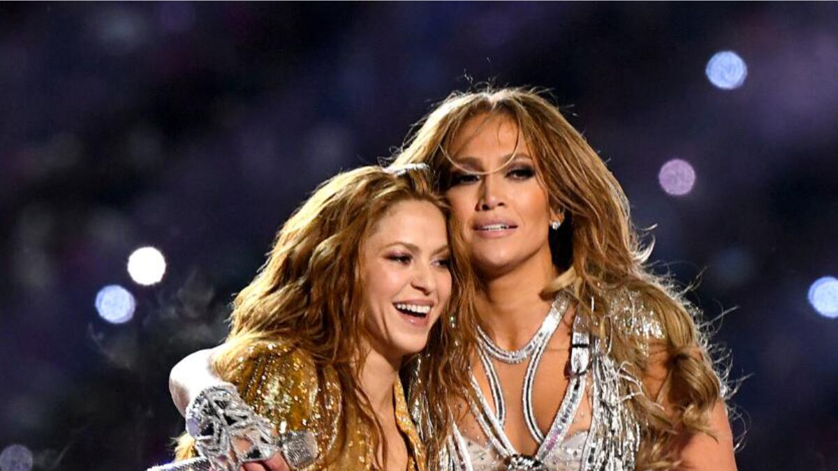 Jennifer Lopez vs Shakira: fans resurgen la rivalidad entre las