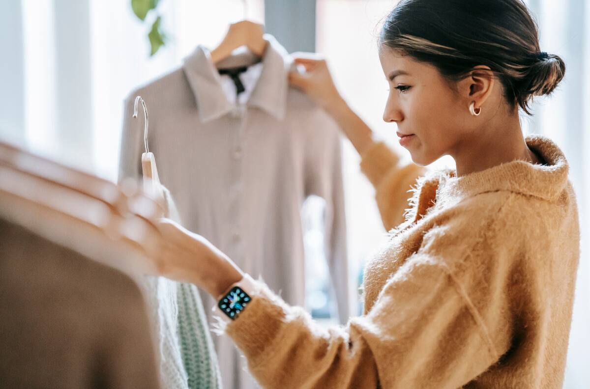 ¿Sabías que puedes protegerte a través de tu ropa? Conoce este hechizo de protección
