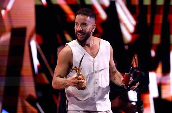 “¿Quién grita más, Rafa Araneda o él?”: Las críticas y memes que dejó Pastor Rocha en su paso por Viña 2026