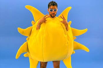 Bad Bunny aún es trending en Twitter: transmitieron su show en vivo, voló en palmera y besó bandera