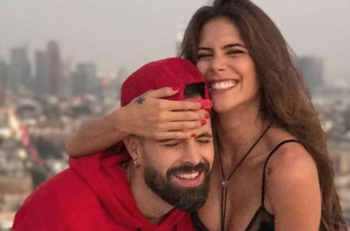 Mike Bahía pide matrimonio en pleno show de Alejandro Sanz y esto le respondieron