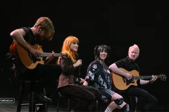Billie Eilish invitó a Hayley Williams al escenario de Coachella para cantar tema de Paramore