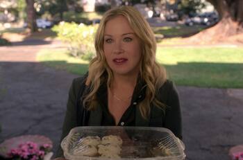 Christina Applegate vuelve a sufrir con su salud: fue diagnosticada con esclerosis múltiple