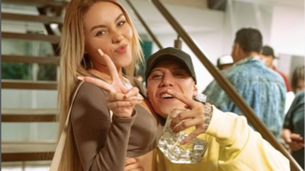 Santa Fe Klan sorprende a su novia Maya Nazor con una serenata