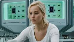 Jennifer Lawrence muestra su avanzado embarazo en marcha a favor del aborto