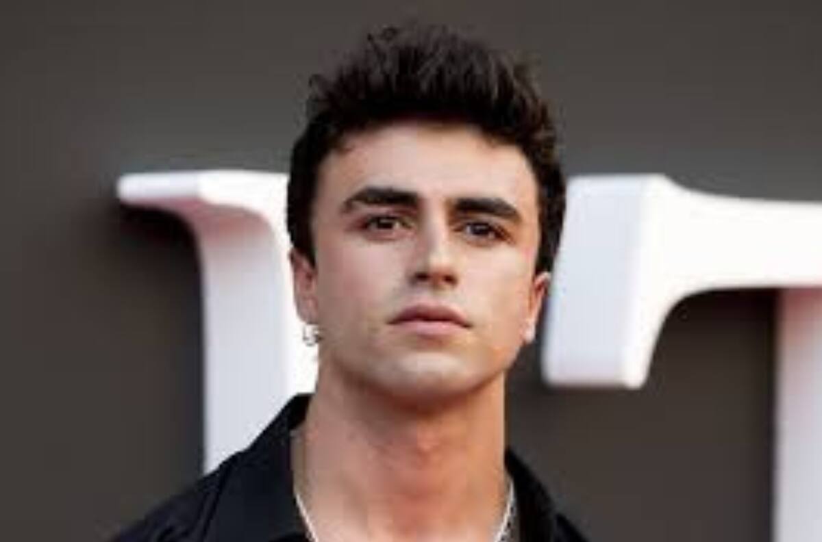 ¡Felices 25 años! Descubre qué dice la Carta Astral de Itzan Escamilla, el reconocido actor de la serie Élite