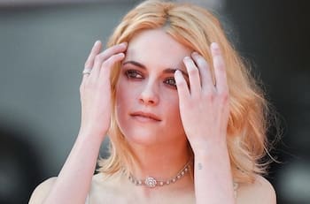 Lamenta Kristen Stewart que Lady Di se sintiera aislada y sola al lado del príncipe Carlos