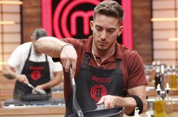 MasterChef Celebrity: Aristeo Cazares se despide entre lágrimas de la cocina más famosa