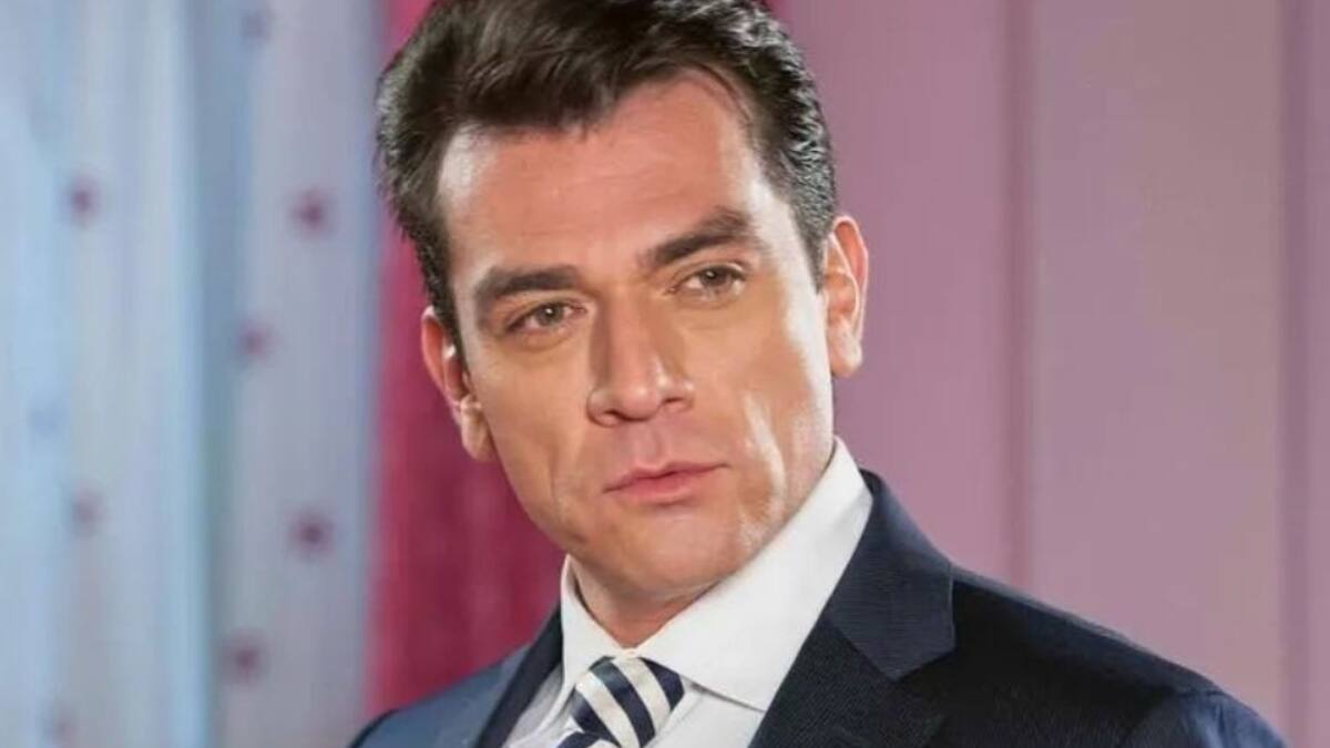 “No me vuelva a tocar”: Jorge Salinas estalla contra reportero, durante la alfombra roja