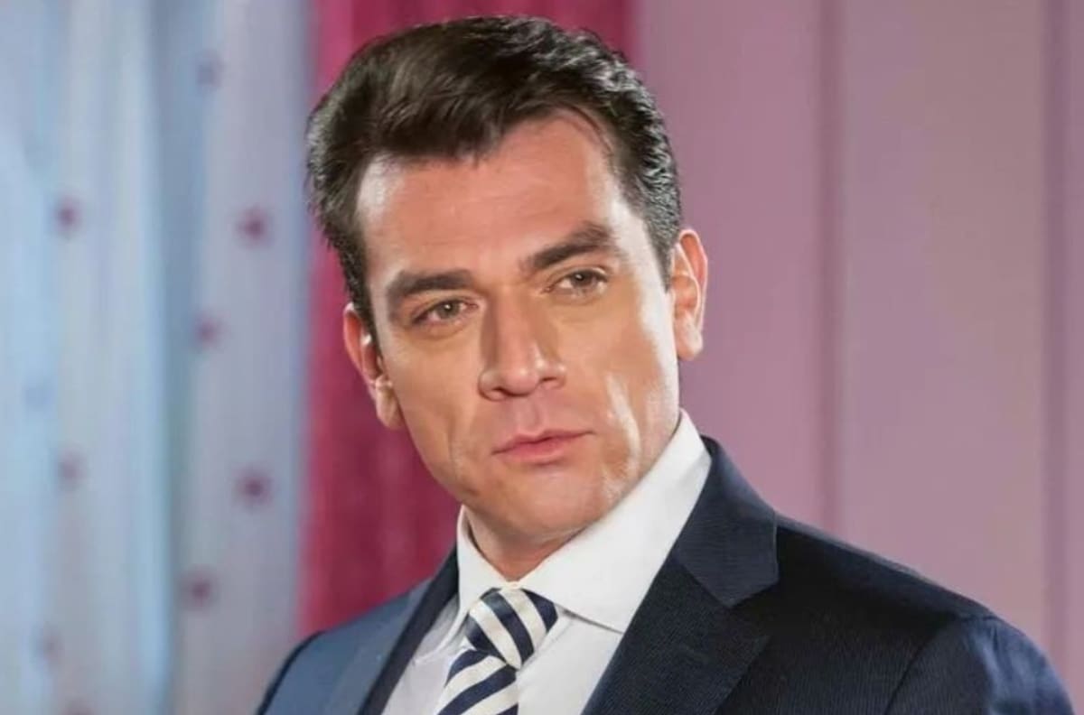 “No me vuelva a tocar”: Jorge Salinas estalla contra reportero, durante la alfombra roja