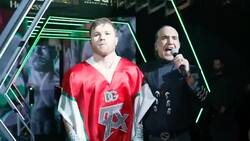 VIDEO: Alejandro Fernández acompaña a Canelo en el ring cantando "México lindo y querido"