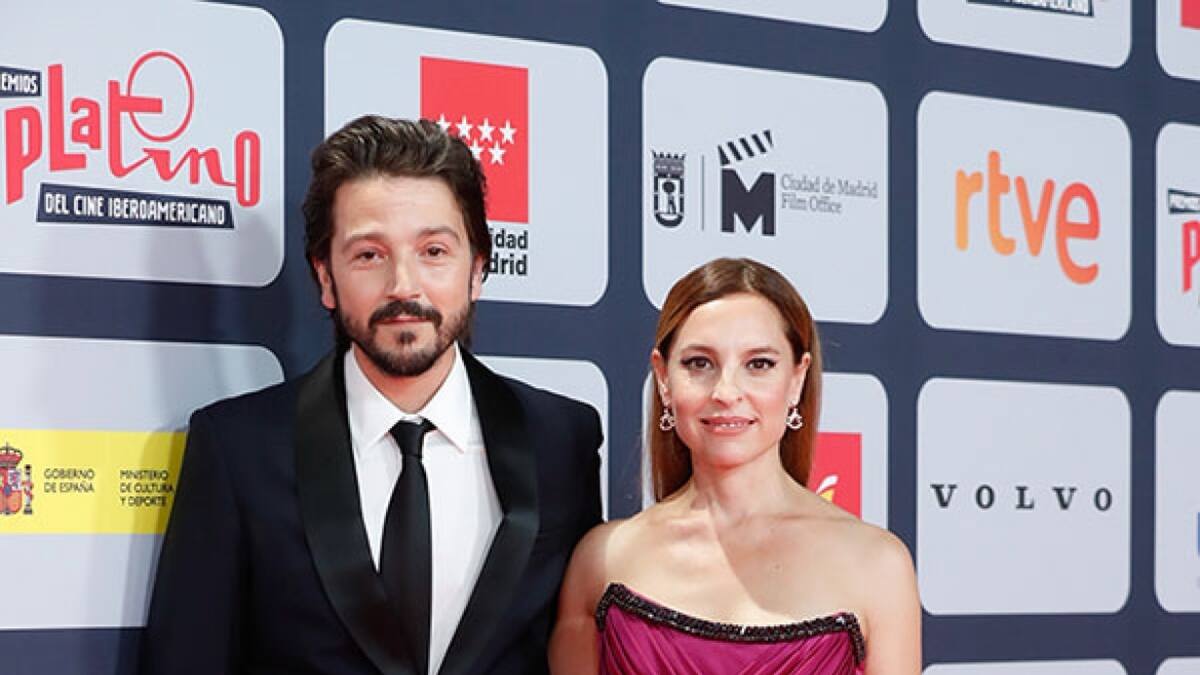 Diego Luna habla por primera vez sobre su relación con Marina de Tavira: " Estoy feliz y muy enamorado"