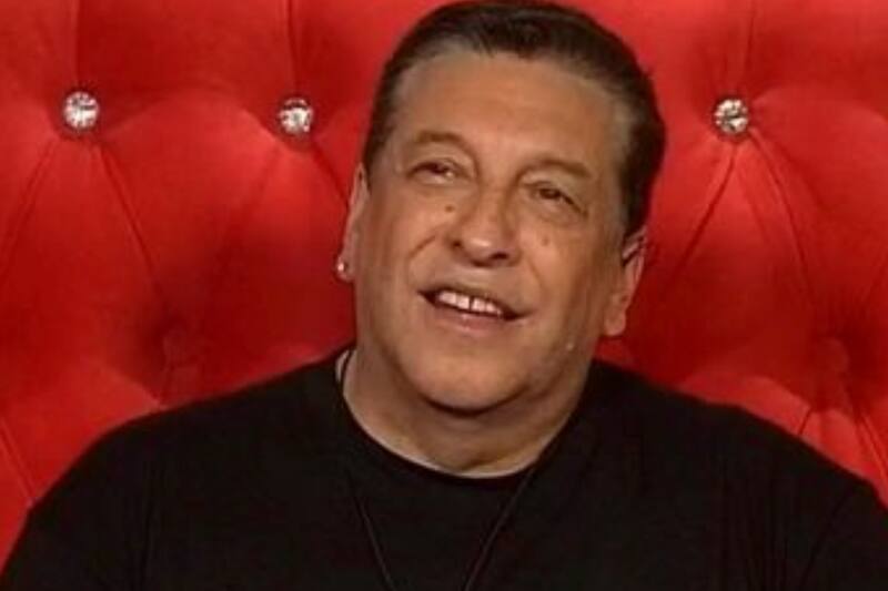 Algunos tensos cruces y múltiples críticas ha recibido el periodista de Chilevisión.