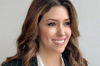 ¡Mujer maravilla! Camille Vásquez, abogada de Johnny Depp, le salva la vida a un pasajero