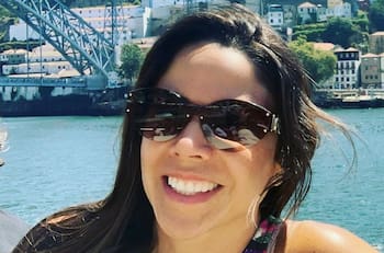 Paola Rojas, conductora de "Al aire", luce radiante en sus vacaciones en Portugal