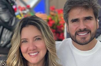 Daniel Arenas y su novia comparten reveladoras imágenes de lo enamorados que están