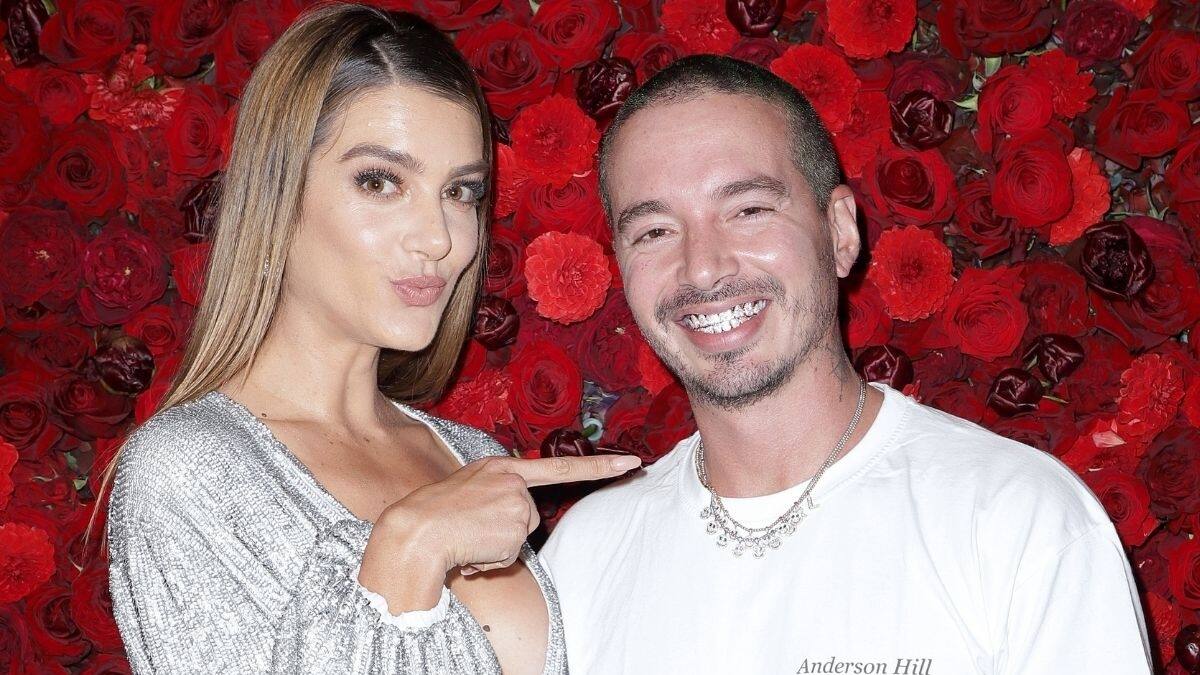 J Balvin y Valentina Ferrer conquistan París en el desfile de Louis Vuitton