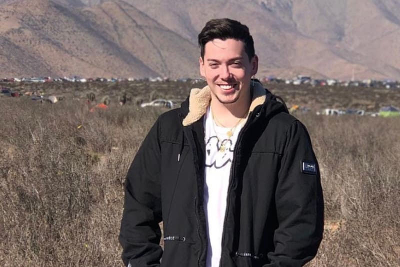 El influencer reapareció en redes sociales.