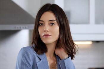 Cansu Dere de "Infiel" se refirió a la censura que sufren las teleseries turcas: "Tenemos una normativa que acatar"