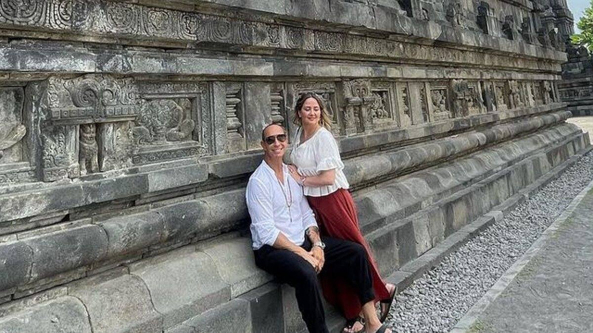 Andrea Legarreta y Erik Rubín prueban el café más caro del mundo "fabricado" con ¡popó!