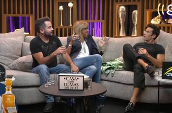 VIDEO: Señalan a Adela Micha por supuestamente estar pasada de copas en "La Saga"