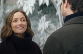 Este romance navideño superó en popularidad a Frankenstein, la rompe en Netflix y es perfecto para comenzar diciembre