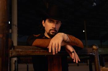 Alex Fernández, el hijo de El Potrillo, comparte tierna foto de su hija Mía de solo 4 meses de edad