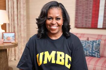 Michelle Obama lanza un podcast basado en su libro “The light we carry”