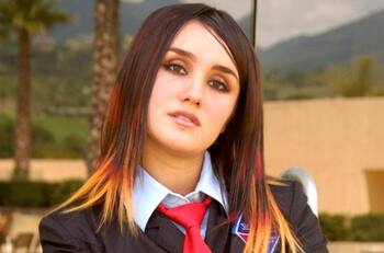 Así reaccionó Dulce María al nuevo video de "Rebelde" de Netflix