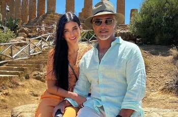 Alejandro Fernández celebra de lo más romántico doce años de noviazgo con Karla Laveaga