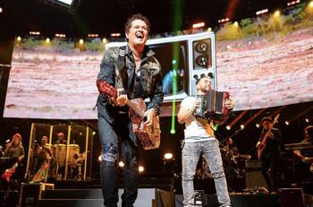 El sorpresivo encuentro de Carlos Vives y Marc Anthony en México