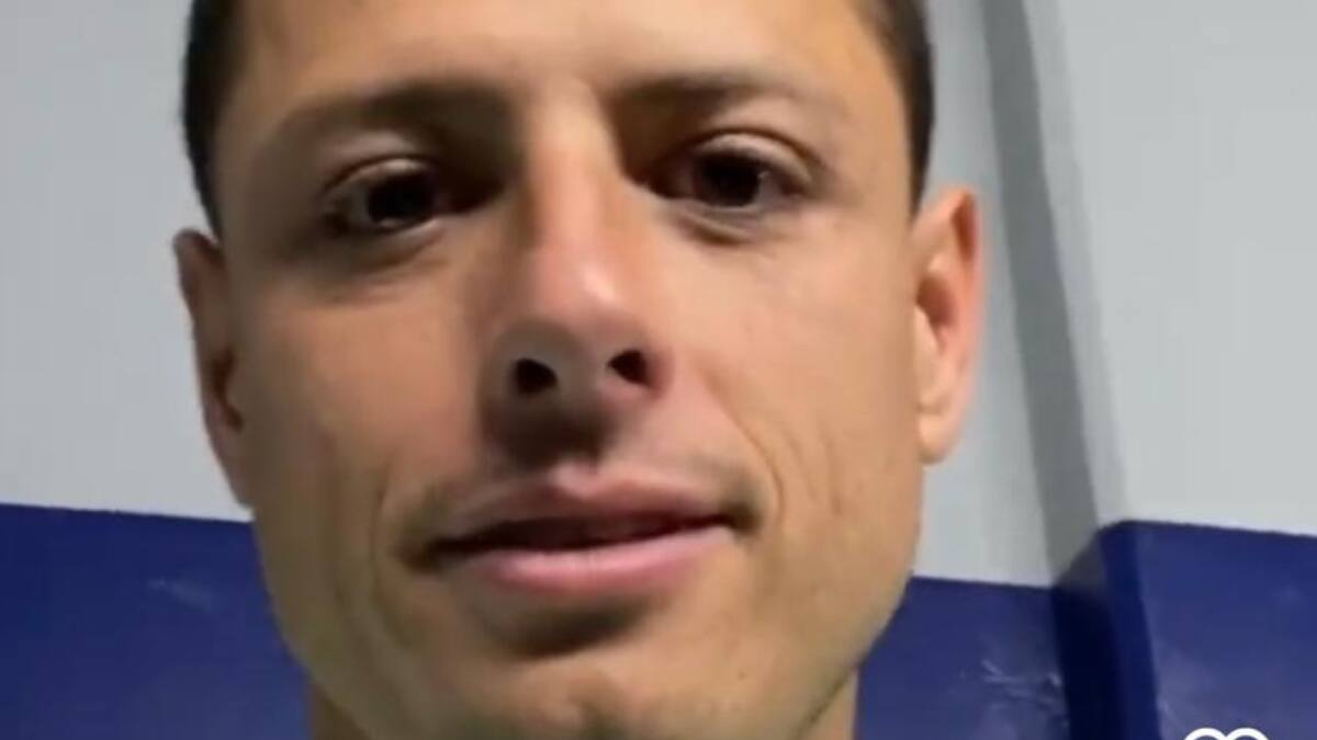"Más insoportable que nunca": captan a Chicharito siendo grosero con reporteros