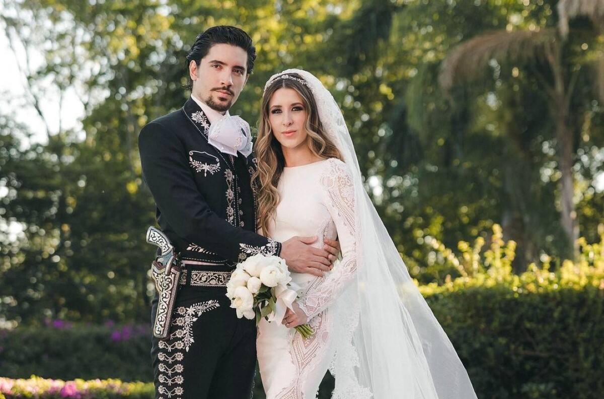 Alex Fernández y su esposa Alexia comparten imágenes y videos de su boda en redes sociales
