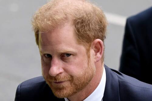 Príncipe Harry recibirá millonaria indemnización del Daily Mirror por escuchas ilegales