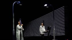 FOTOS | El gesto político de Pet Shop Boys al inicio de su presentación en el Festival de Viña