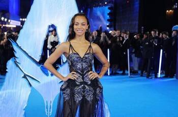 Zoe Saldaña dice que trabajar en Marvel es como estar en una secta