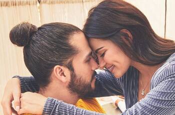 Maite Perroni reacciona a los rumores de su embarazo