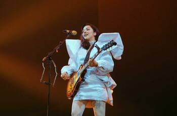 Mon Laferte revela verdad sobre su disco 1940 Carmen: su agencia de management hacía estafas