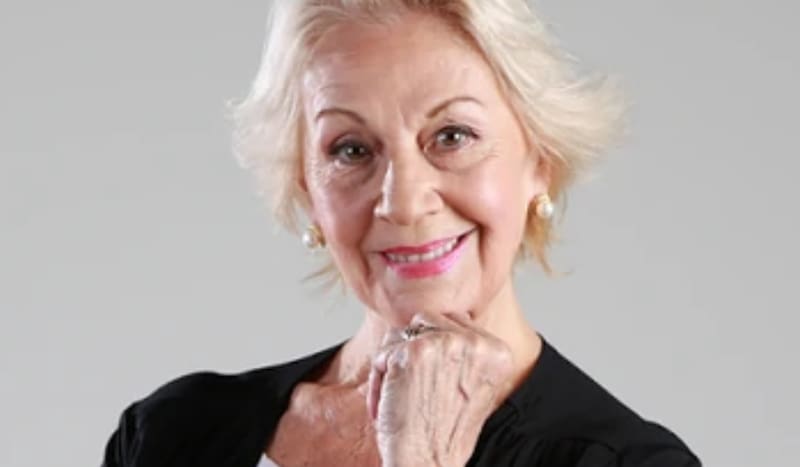 Silvia Santelices es la villana de Papi Ricky.