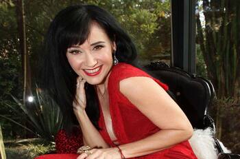 Susana Zabaleta explota y corre de su concierto a fan por no guardar silencio: "Creen que no se oye”