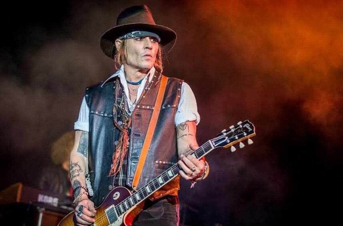 Así festejó Johnny Depp el veredicto de juicio contra Amber Heard