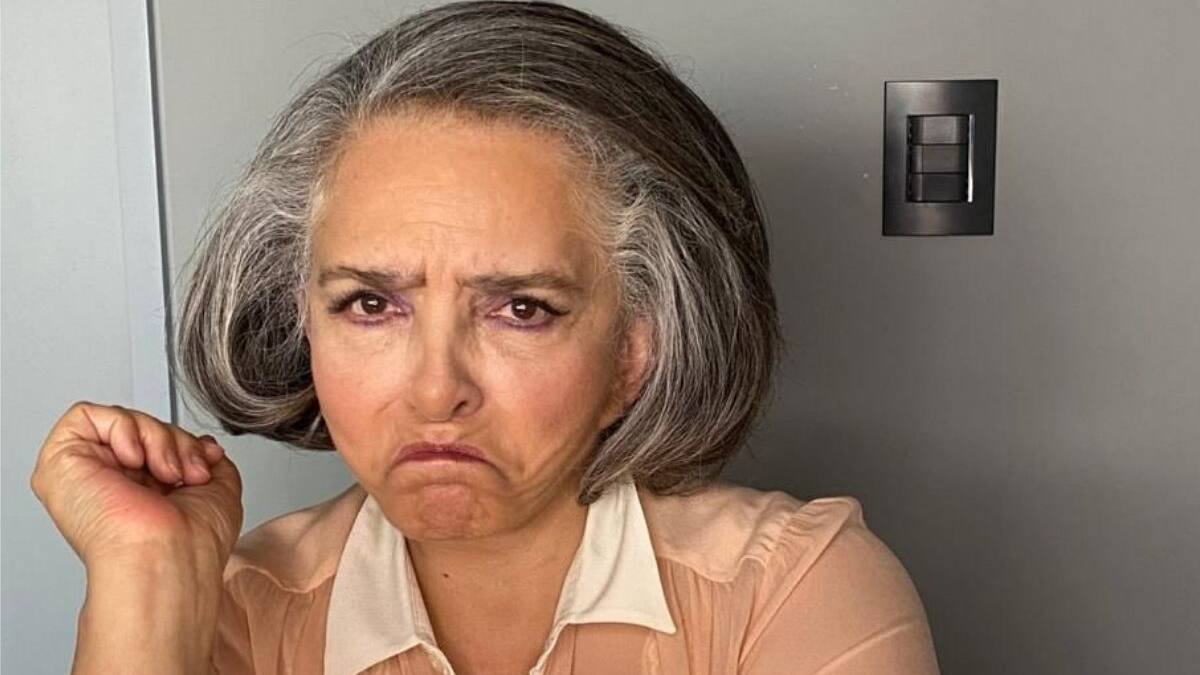Ana Martín provoca risas con tweets tras la caída de Facebook, Instagram y Whastapp