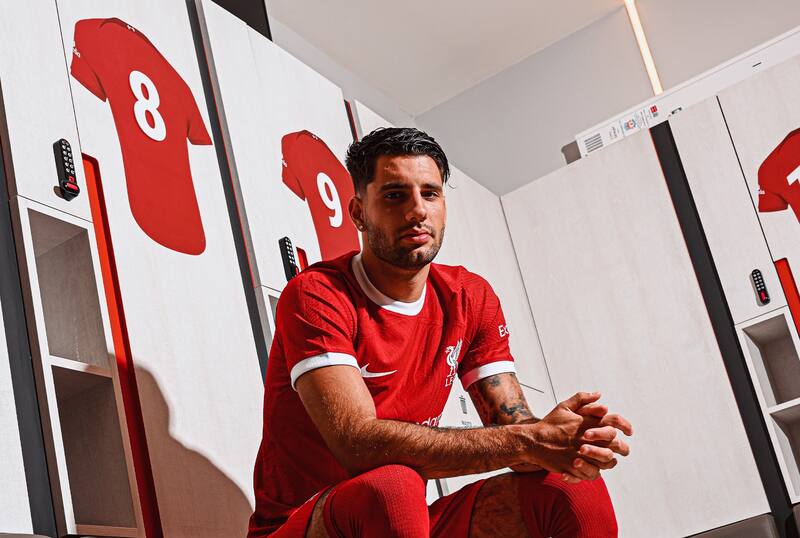 Dominik Szoboszlai usará el número 8 en el Liverpool