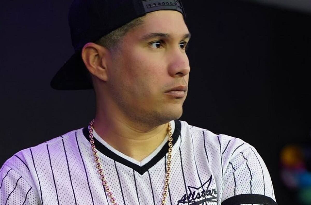 Prima de Chyno Miranda revela problemas de adicción del cantante y desmiente su muerte