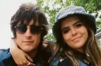 Siddhartha publica foto besando a Yuya en su primer fiesta desde que son papás