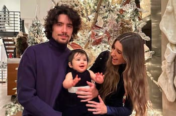 Alex Fernández celebra a lo grande el bautizo de su hija Mía
