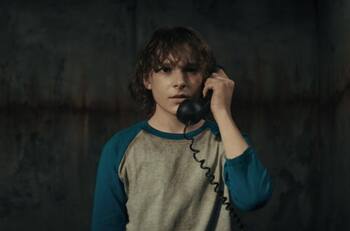 Del terror de "El teléfono negro" al enigmático cine de David Lynch: qué ver en el cine en México