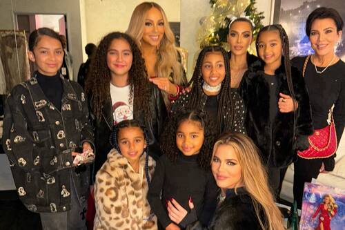 La familia compartió junto a la cantante en el backstage de su último show.